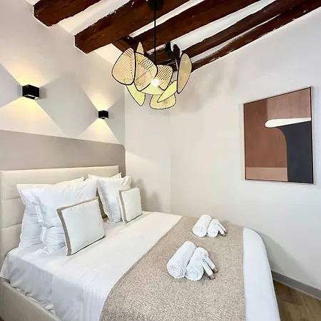 Apartment Notre Paris